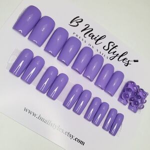 Purple Gummy Bear Nail Set